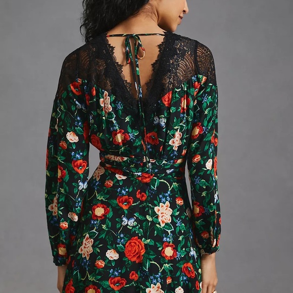 NWT Anthropologie Lacy V-Neck Mini Dress in Black Floral Motif Women’s Size 6 - Picture 2 of 7